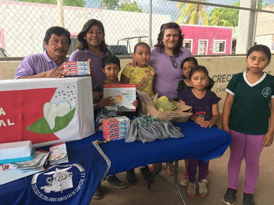 Servicio Social en la localidad de Tikinmul